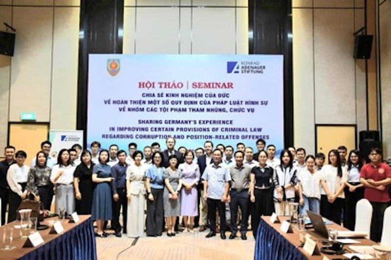 Hoàn thiện một số quy định của pháp luật hình sự về Nhóm các tội phạm tham nhũng, chức vụ